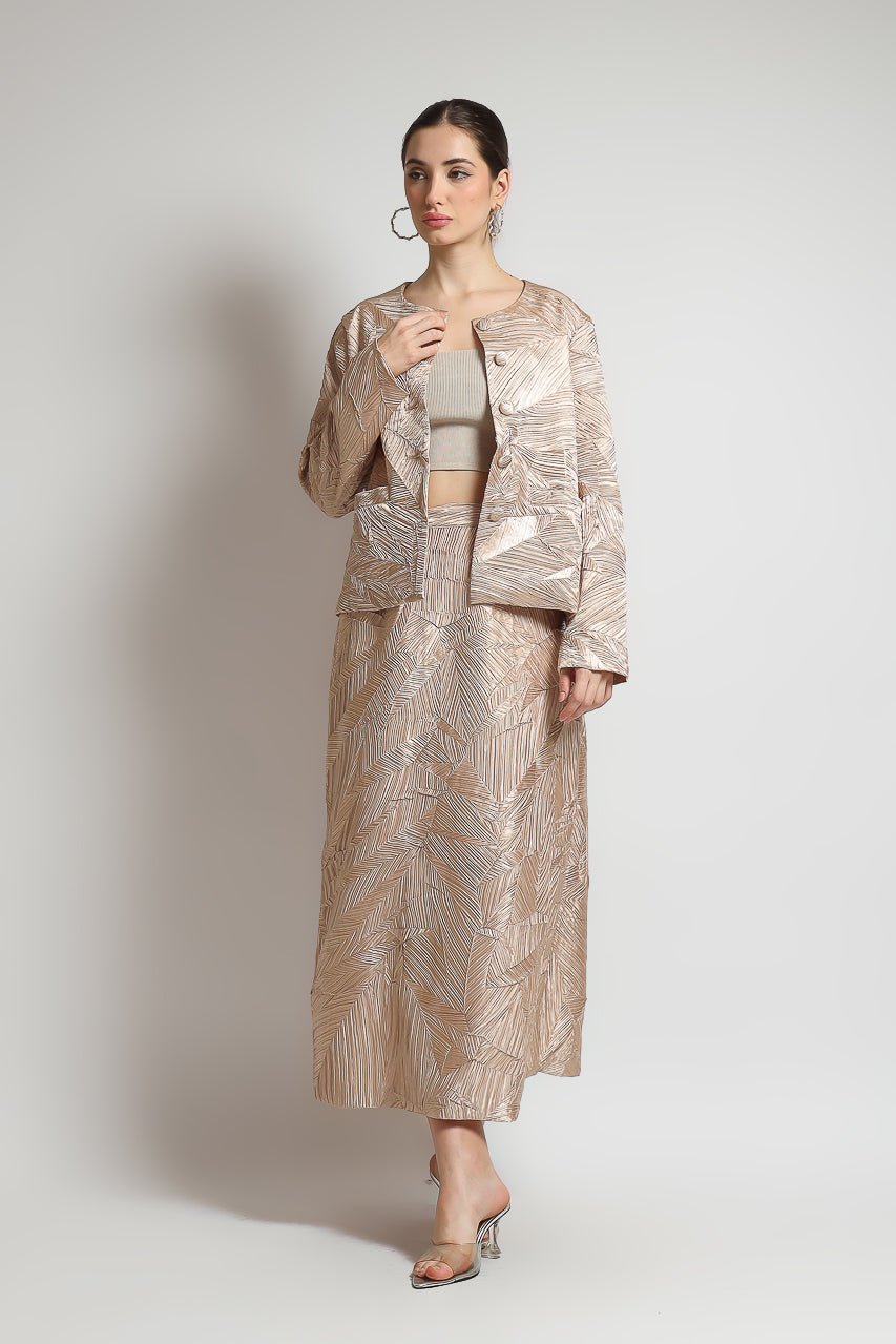 Bloom et Champs Set Pleats Embossed Blazer and Long Skirt