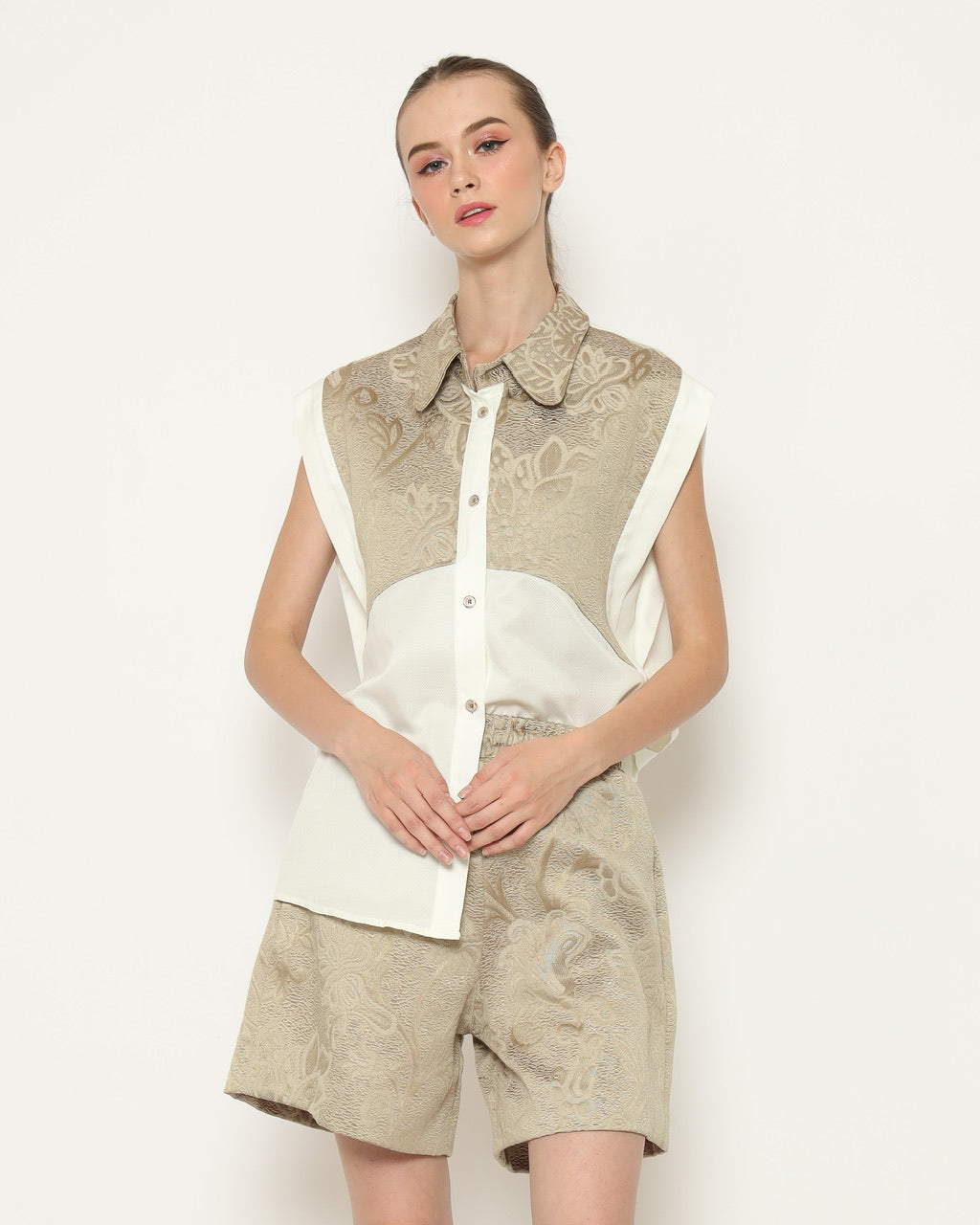 Bloom et Champs Set Jacquard Short Sleeve