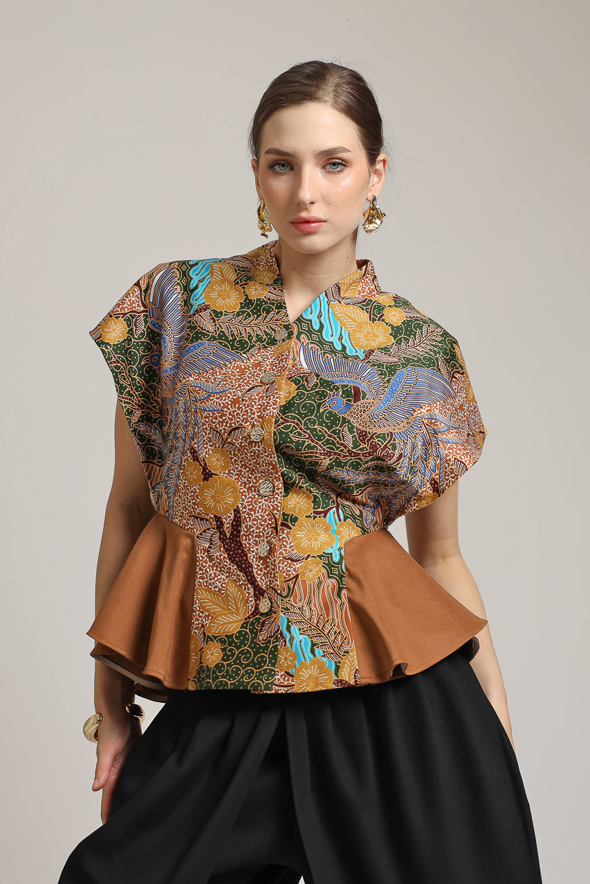 Bloom et Champs Tassel Batik Blouse