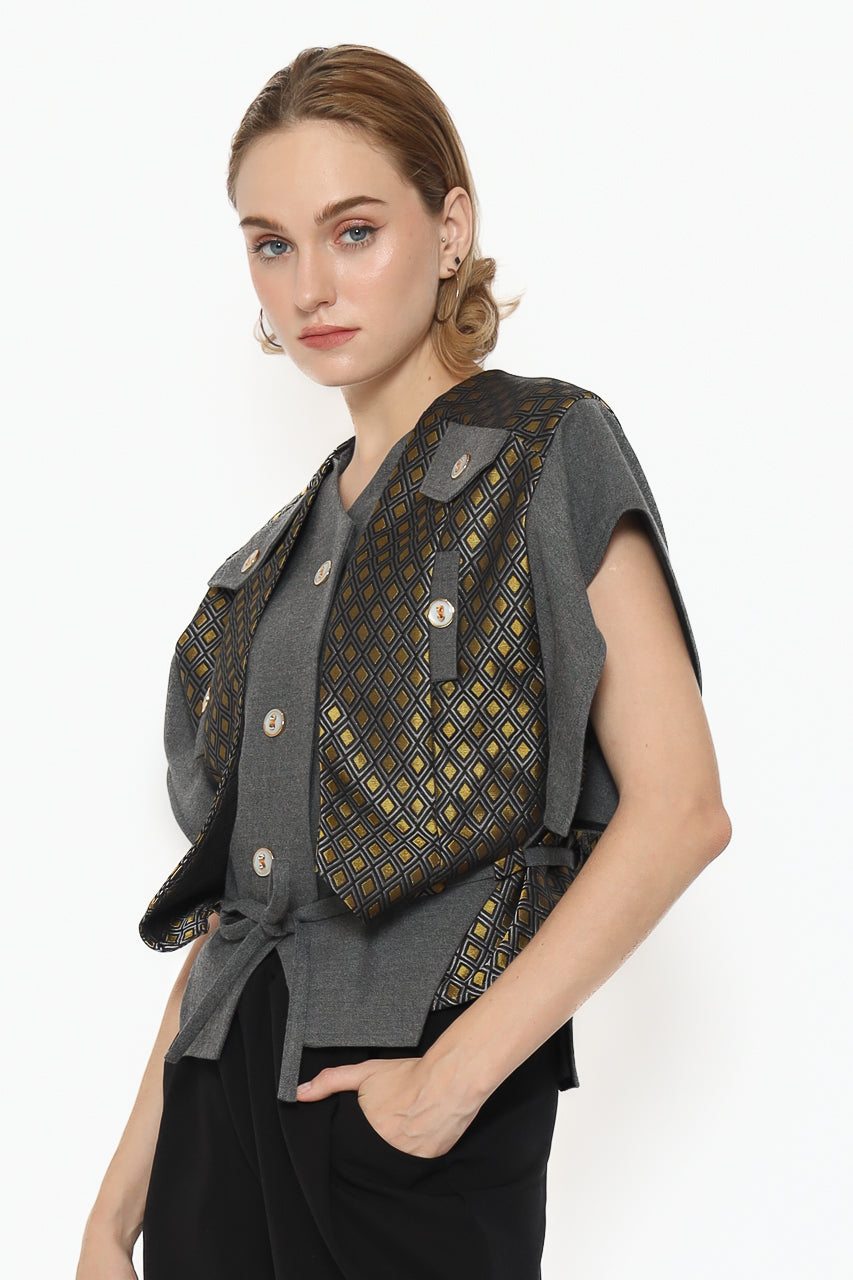 Bloom et Champs Batwing Top in Gold