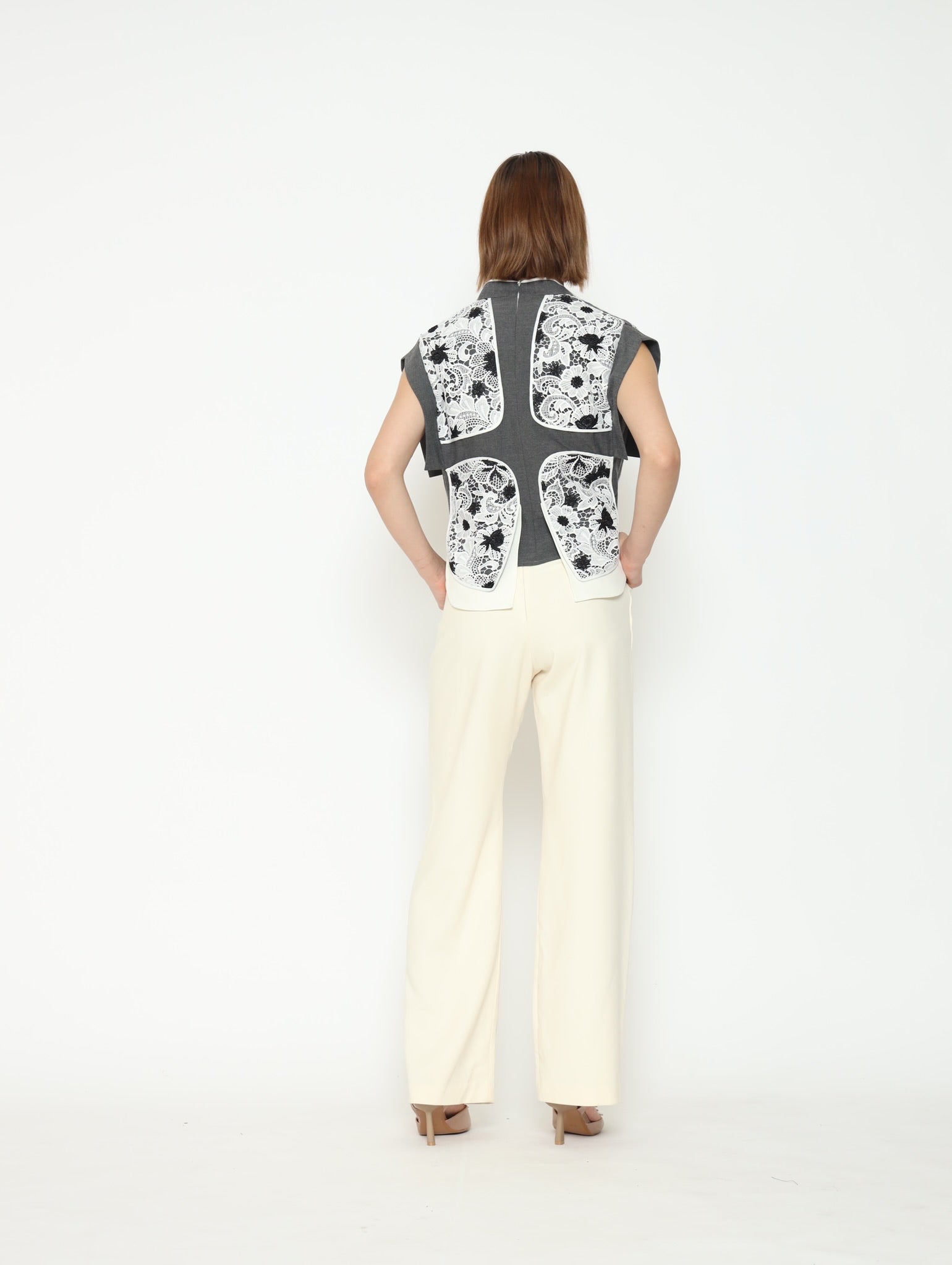 Bloom et Champs Top Brukat Abu