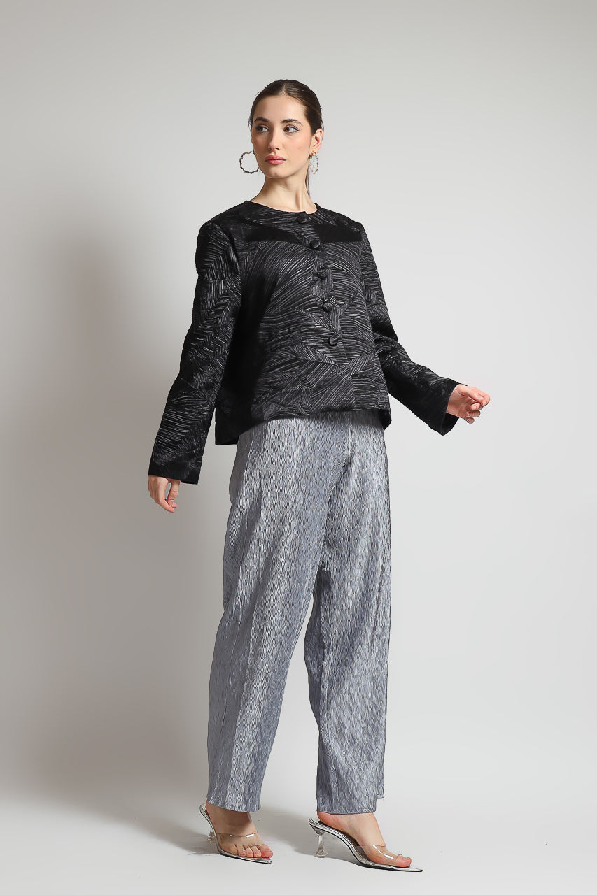 Bloom et Champs Embossed Pleats Skirt/Blazer Pleats in Black