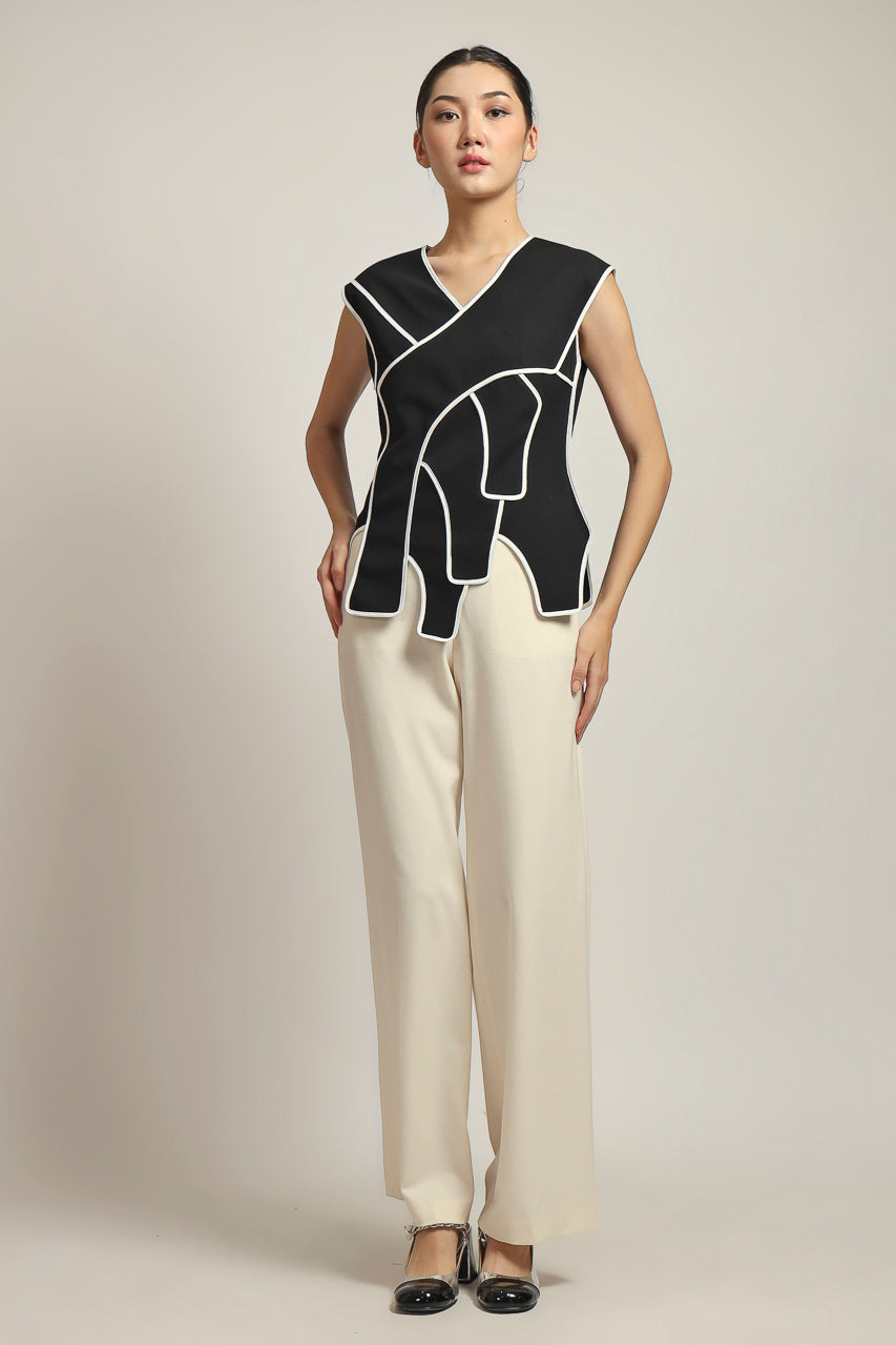 Bloom et Champs Assymetrical List Top in Black