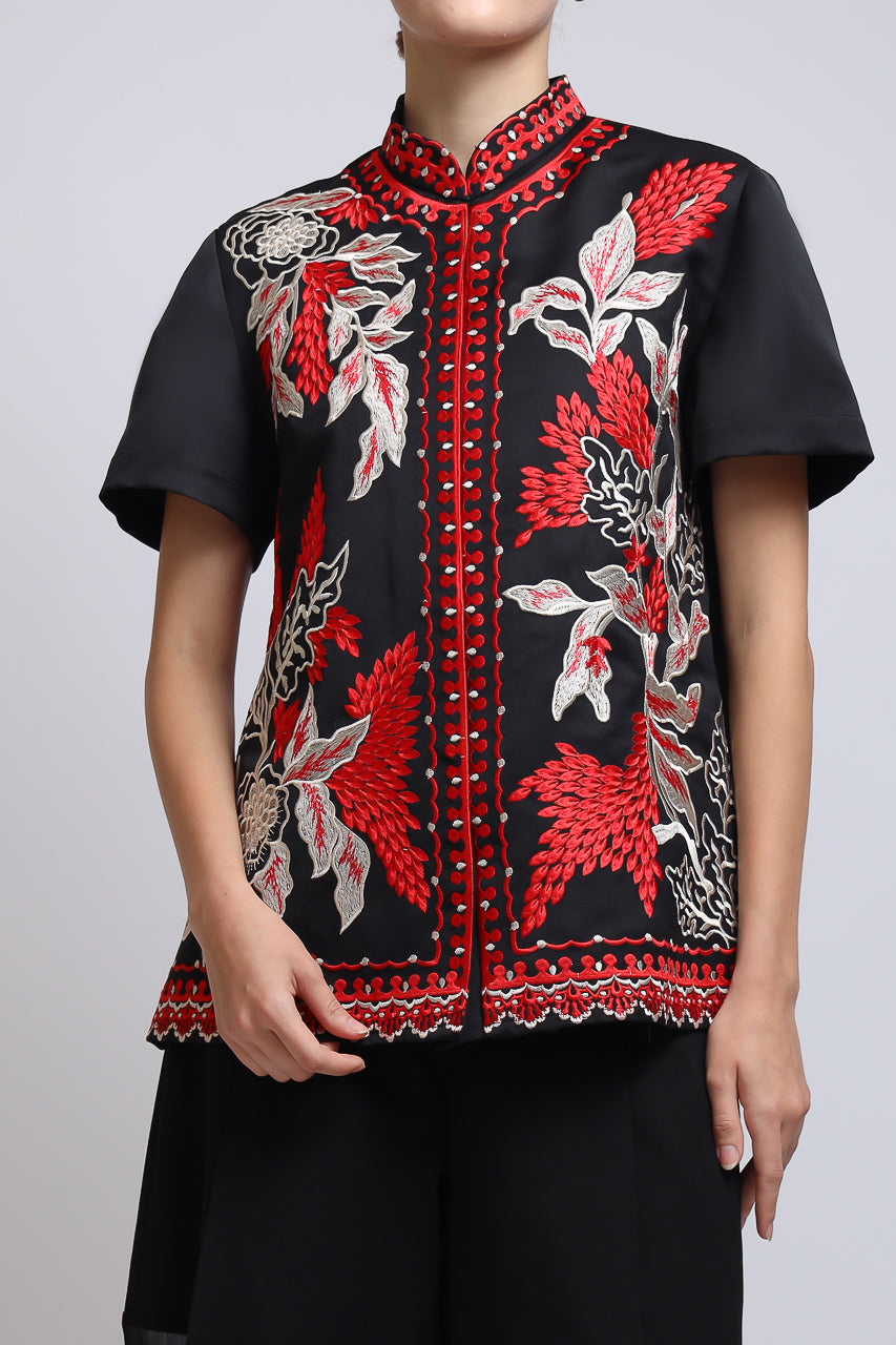 Bloom et Champs Red Oriental Embroidered Blouse/Alena Chiffon Pants