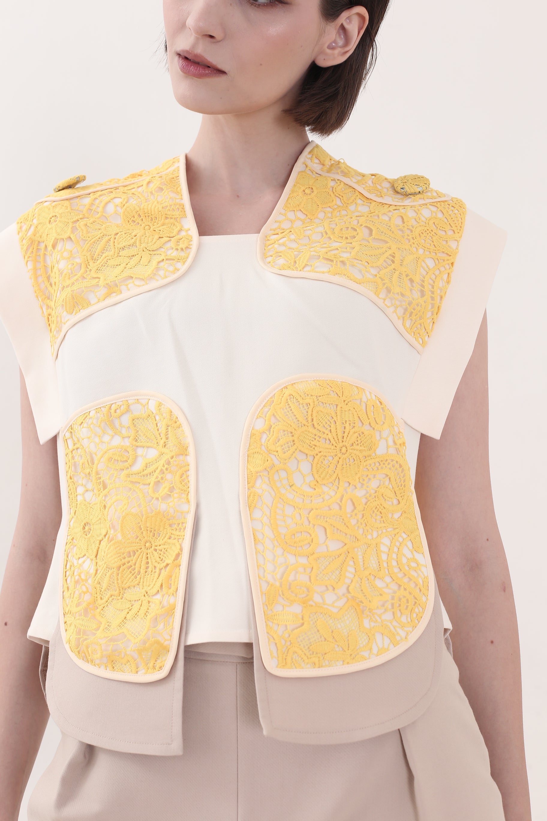 Bloom et Champs Lemon Lace Top
