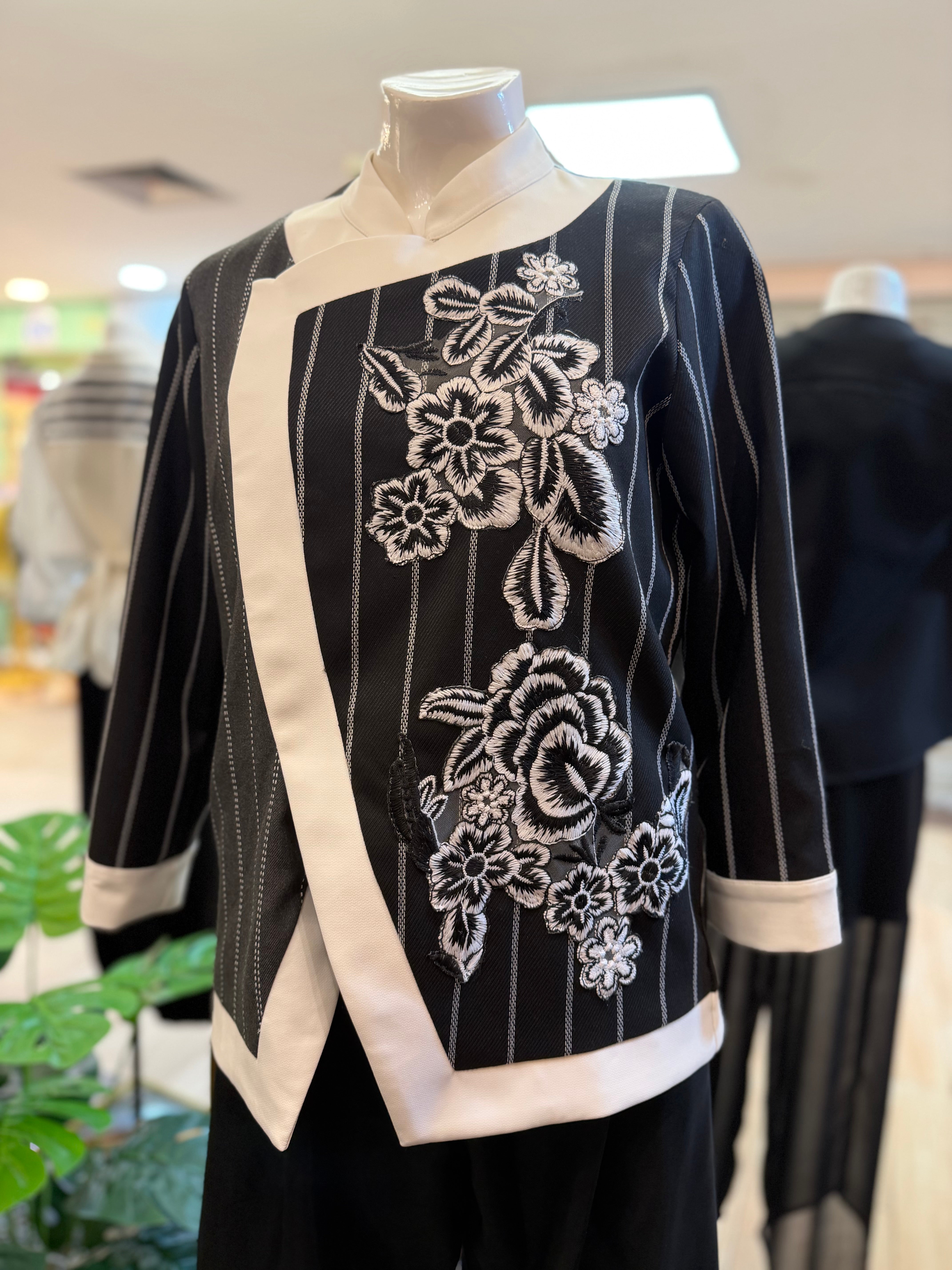 Bloom et Champs AK Kemeja Silang Salur