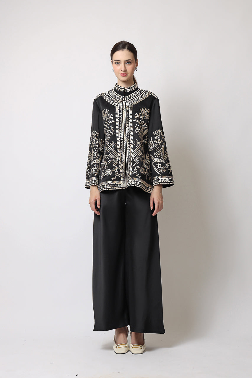 Bloom et Champs Altas Bordir Hitam