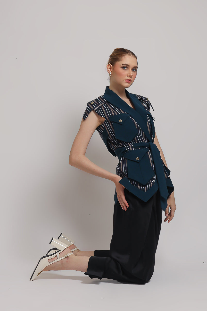 Bloom et Champs Triangle Tosca Vest Top