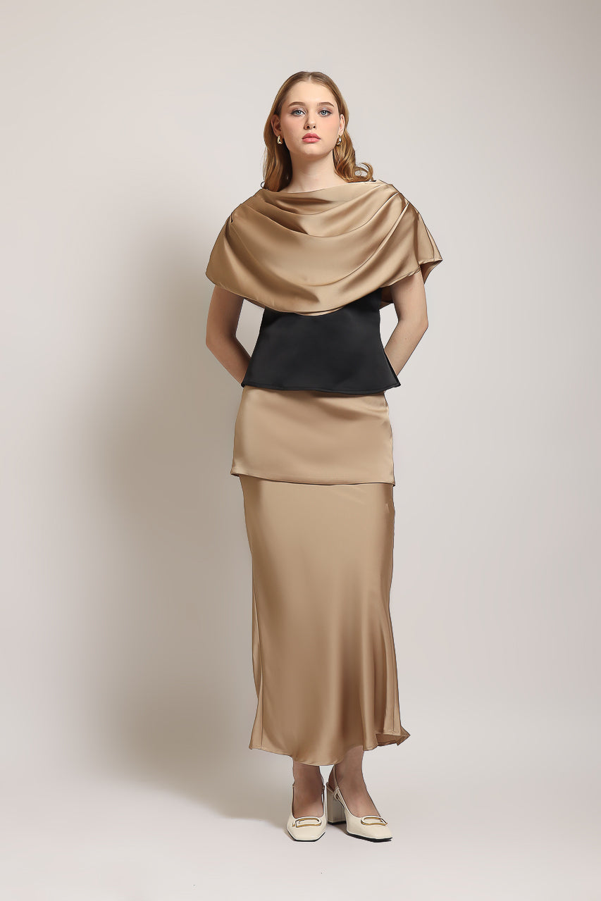 Bloom Top Kerah Ploi/Rok Saten Obi