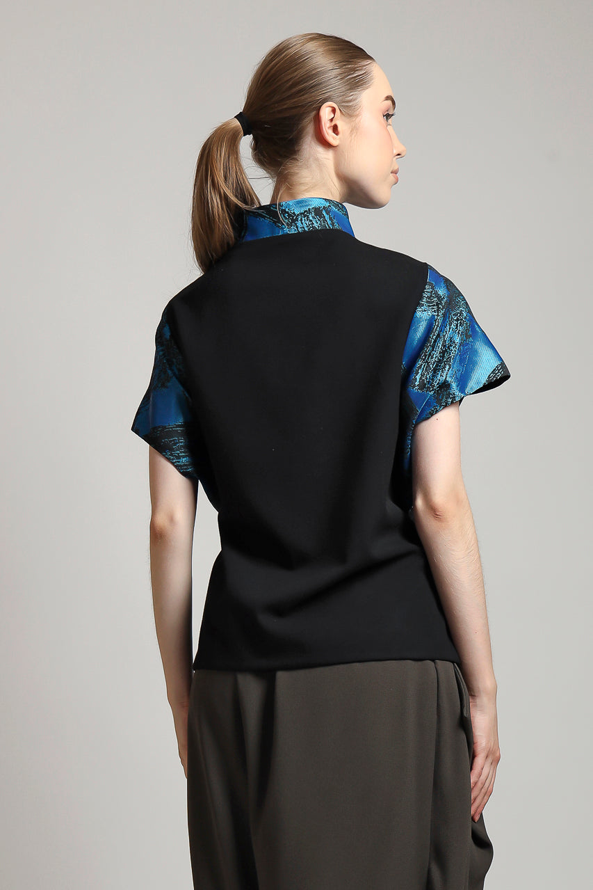 Bloom et Champs Kimono Pita in Tosca Jacquard/ Grey Assymetrical Pants