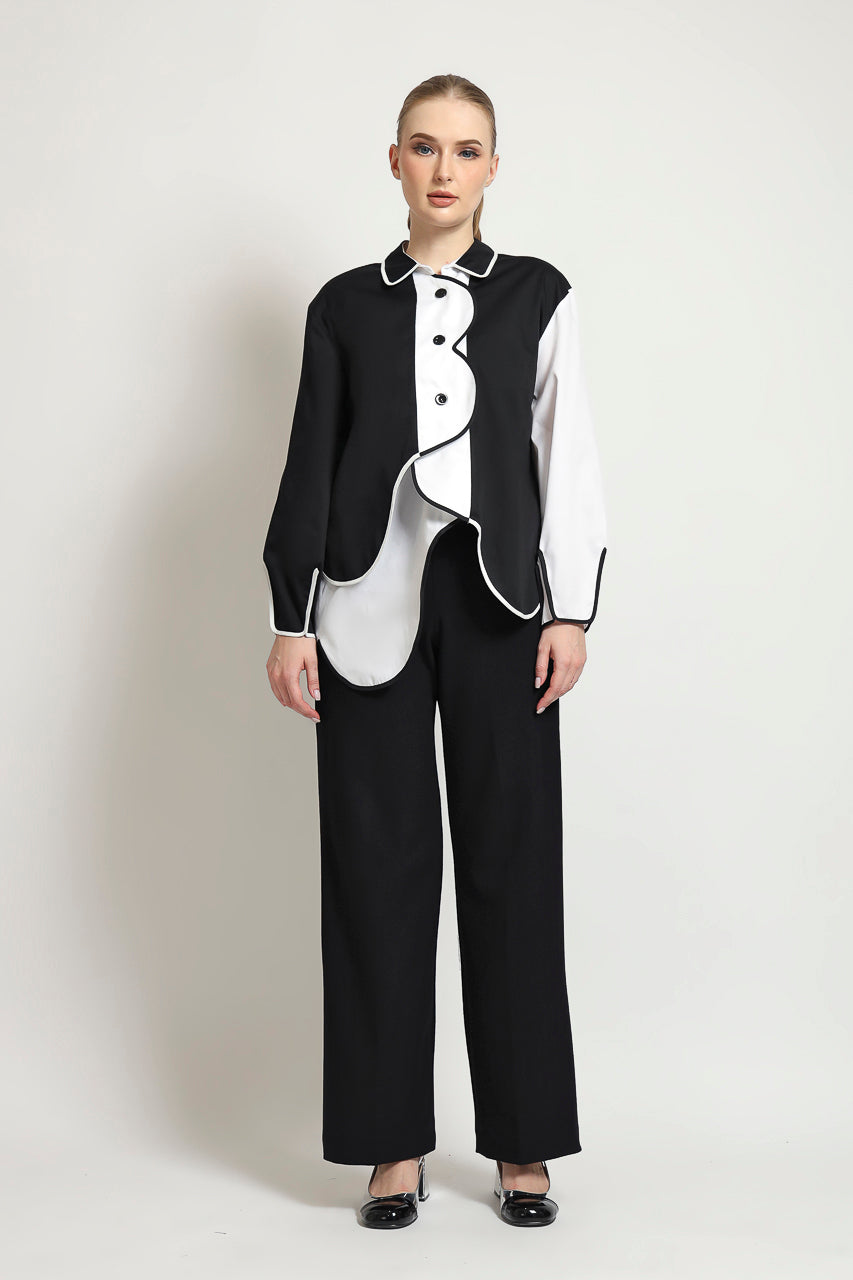 Bloom et Champs Monochrome Scalloped Shirt