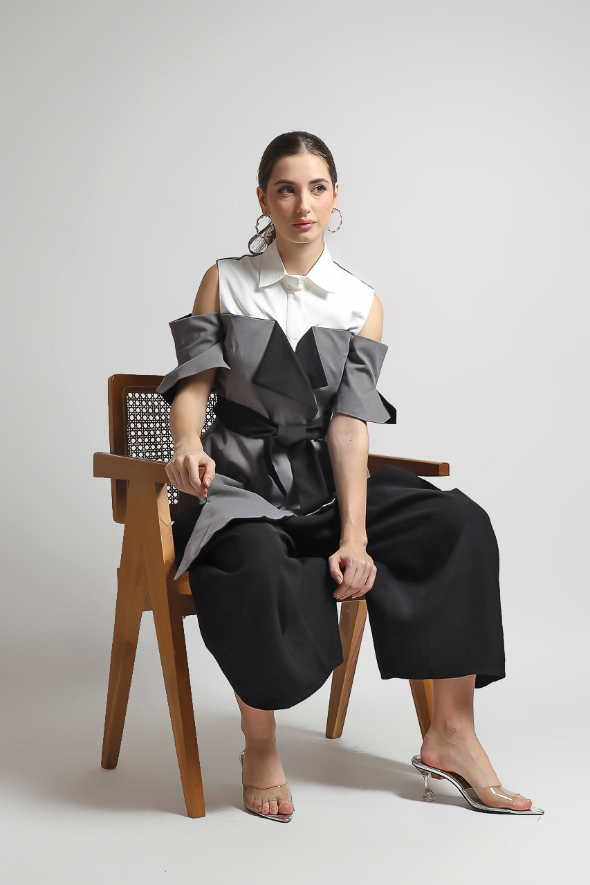 Bloom et Champs Top Tangan Pisah Abu/Bloom Celana Kewer Hitam