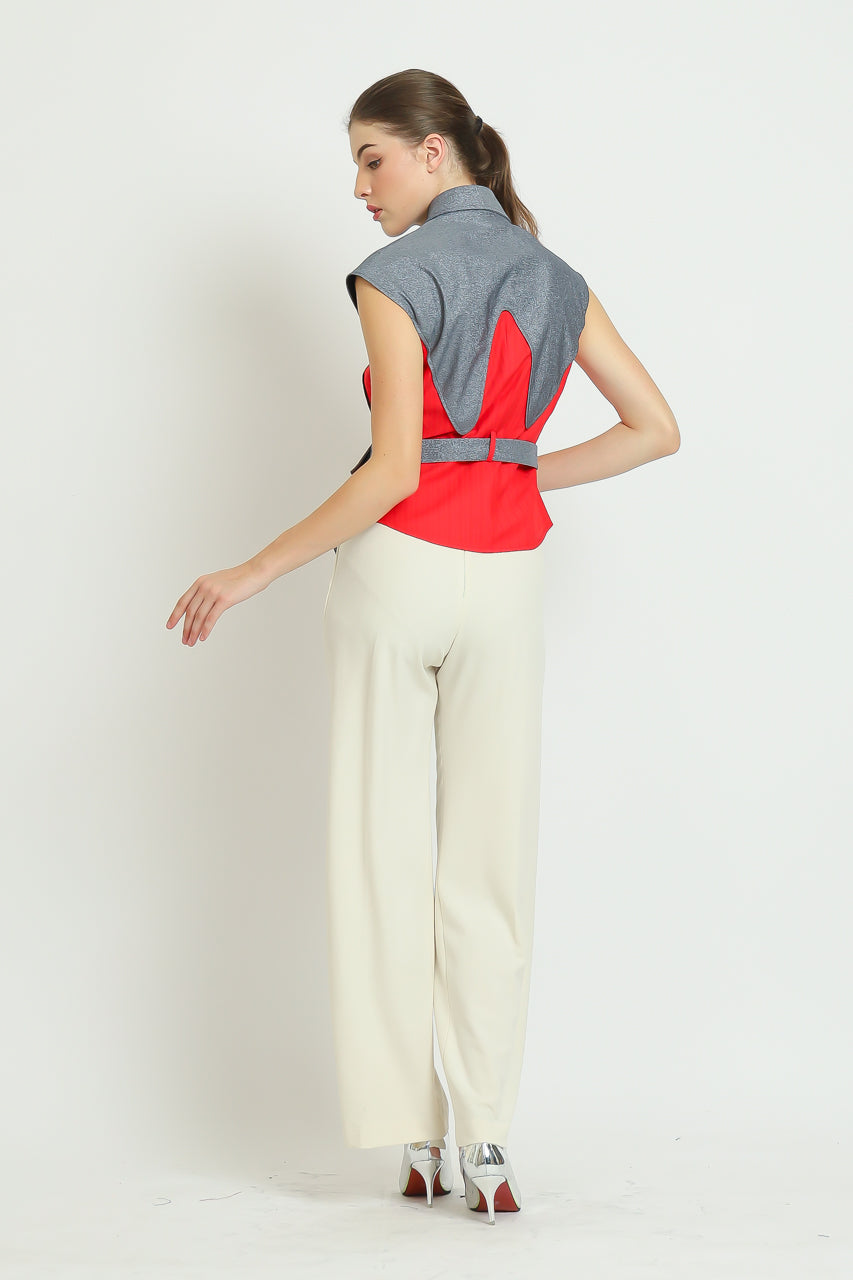 Bloom et Champs Top Segitiga Merah