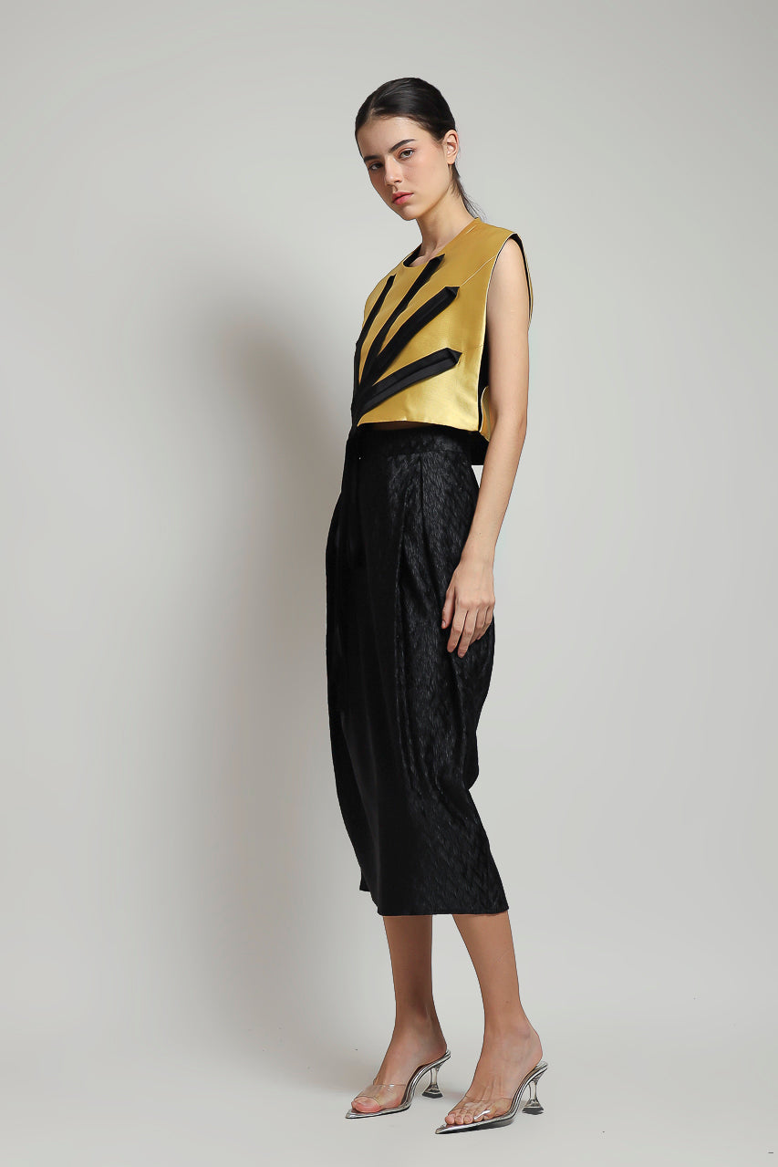 Bloom et Champs Top Ranting/Rok Embossed Tulip