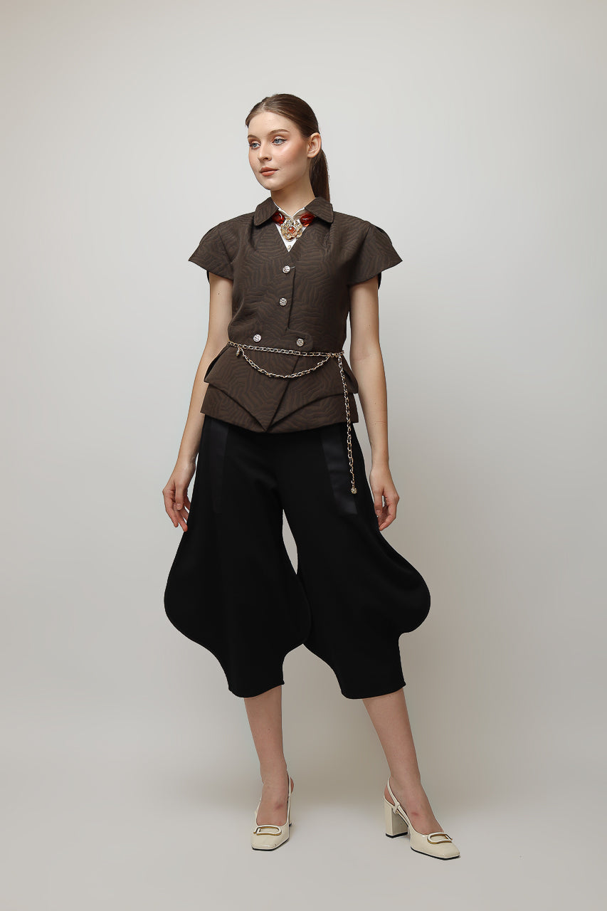 Bloom et Champs Caramel Collar CC Blouse