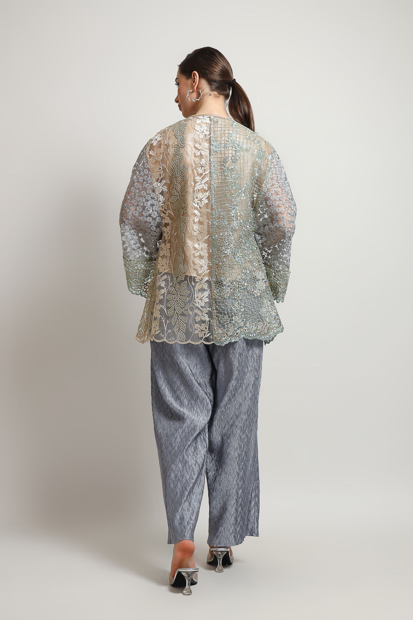 Bloom et Champs Kimono Kaftan Tiga Tali Pita Mutiara