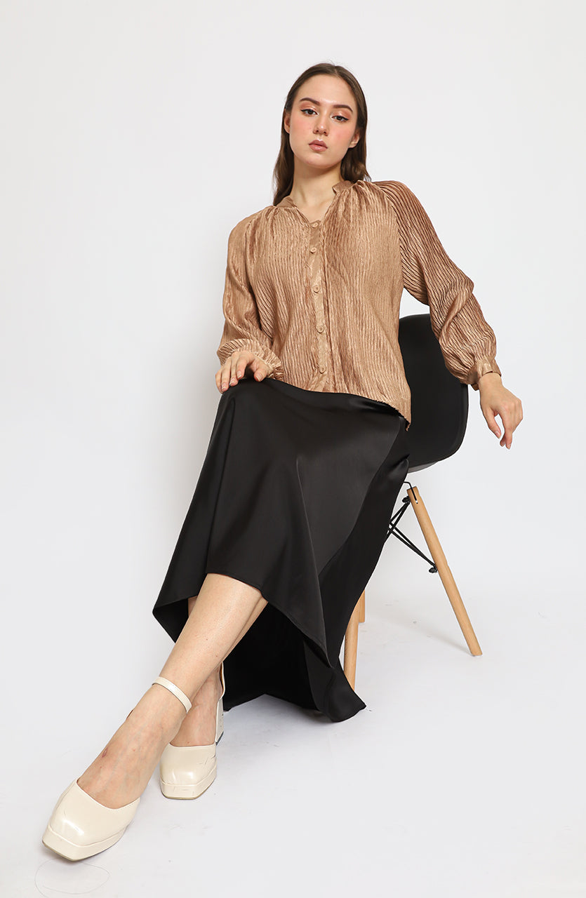 Bloom Pleats Caramel Button Blouse/Stretch Saten Skirt