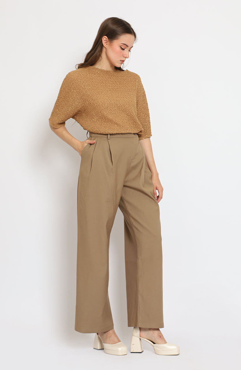 Bloom Pleats Blouse Caramel