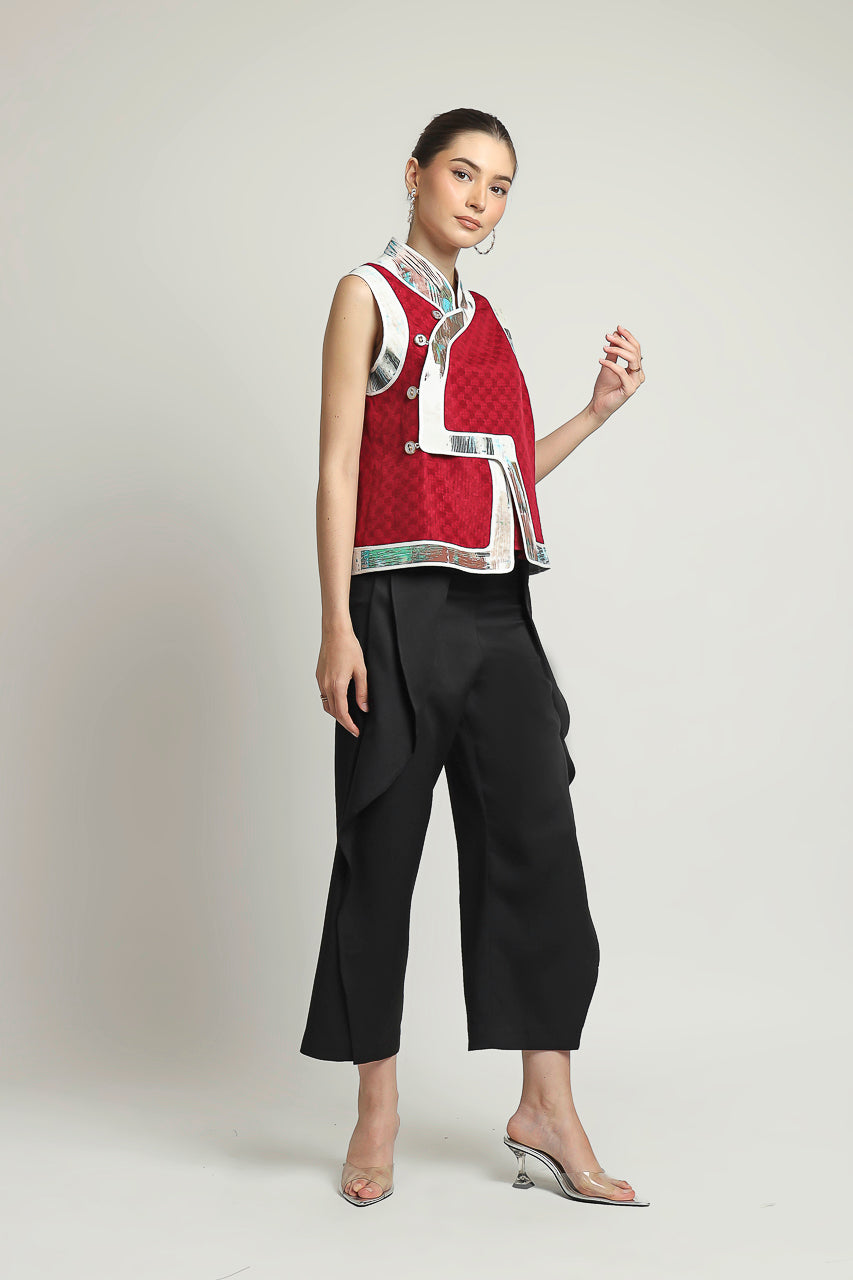 Bloom et Champs Sleeveless Shanghai Blouse