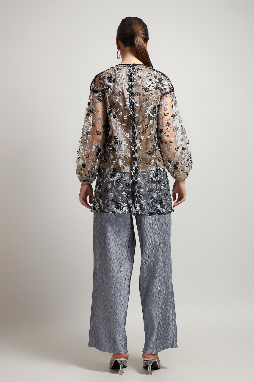 Bloom et Champs Top Tulle Tail Embroidered Black/Elastics Grey Pleats Pants