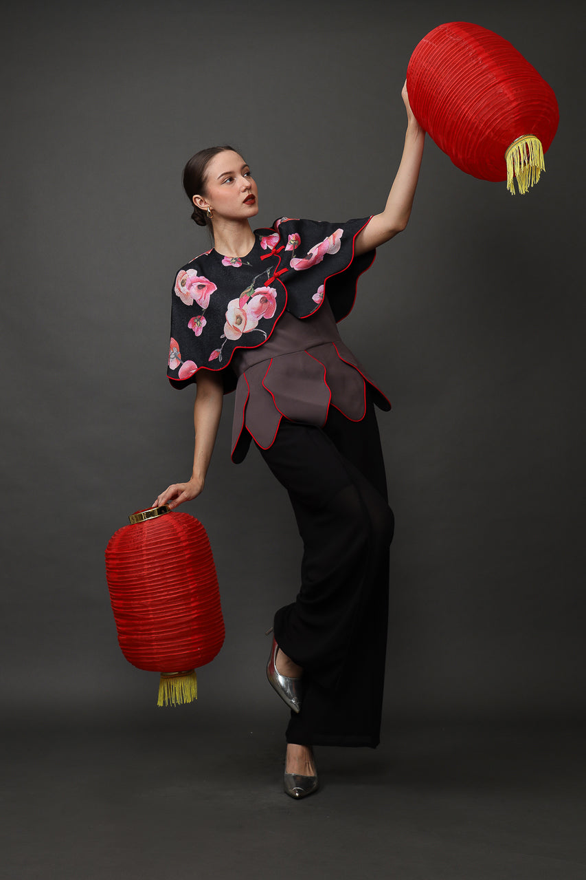 Bloom et Champs Ivanna Scalloped Fuschia Blouse