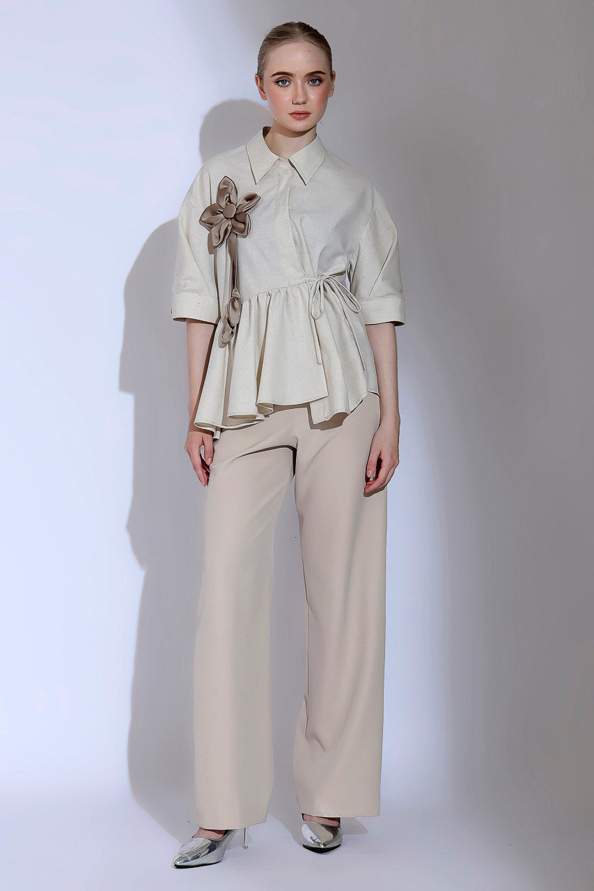 Bloom et Champs Kemeja Bunga Tempel