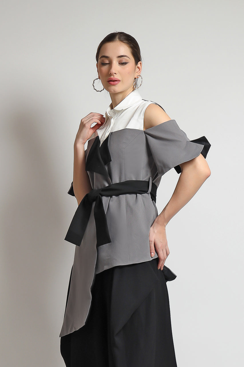 Bloom et Champs Top Tangan Pisah Abu/Bloom Celana Kewer Hitam