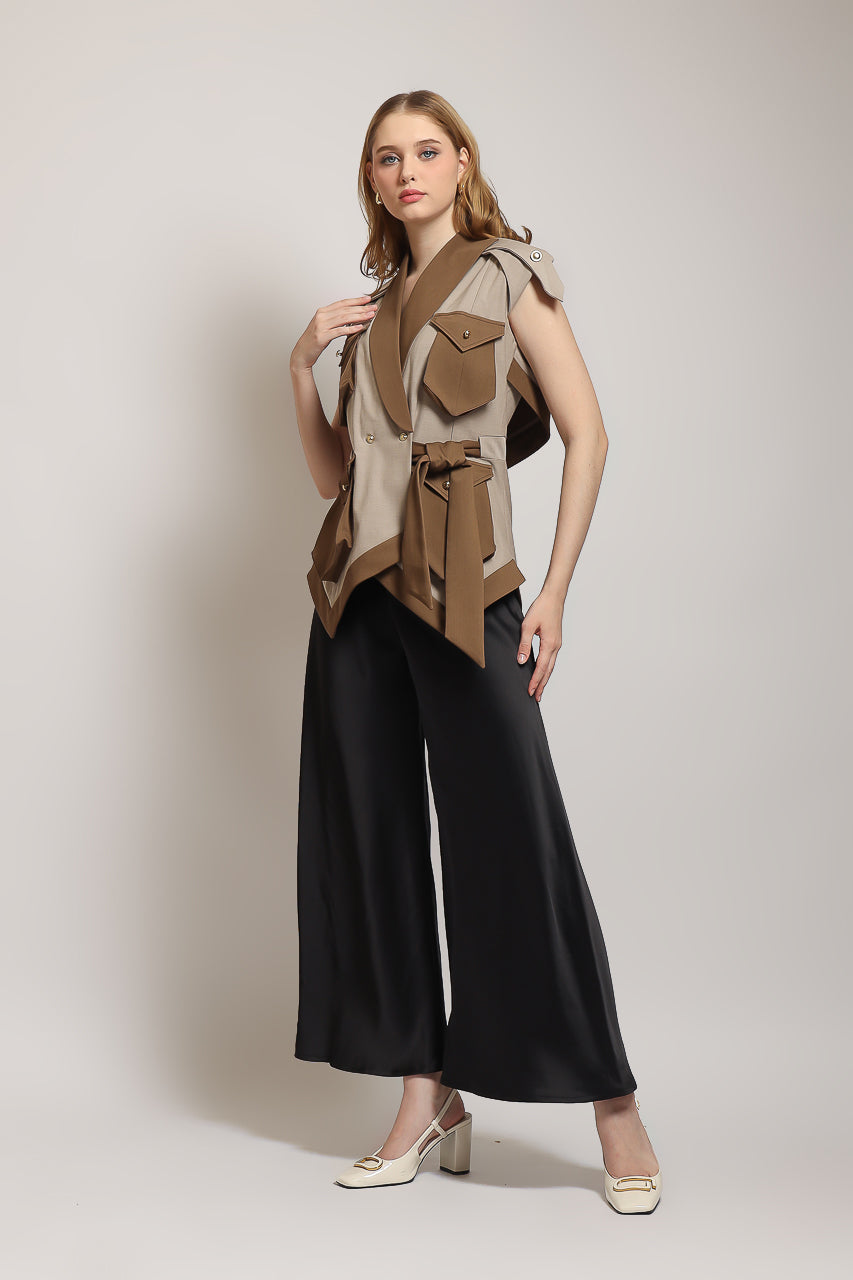 Bloom et Champs Vest Kantong Segitiga/ Flare Saten Pants