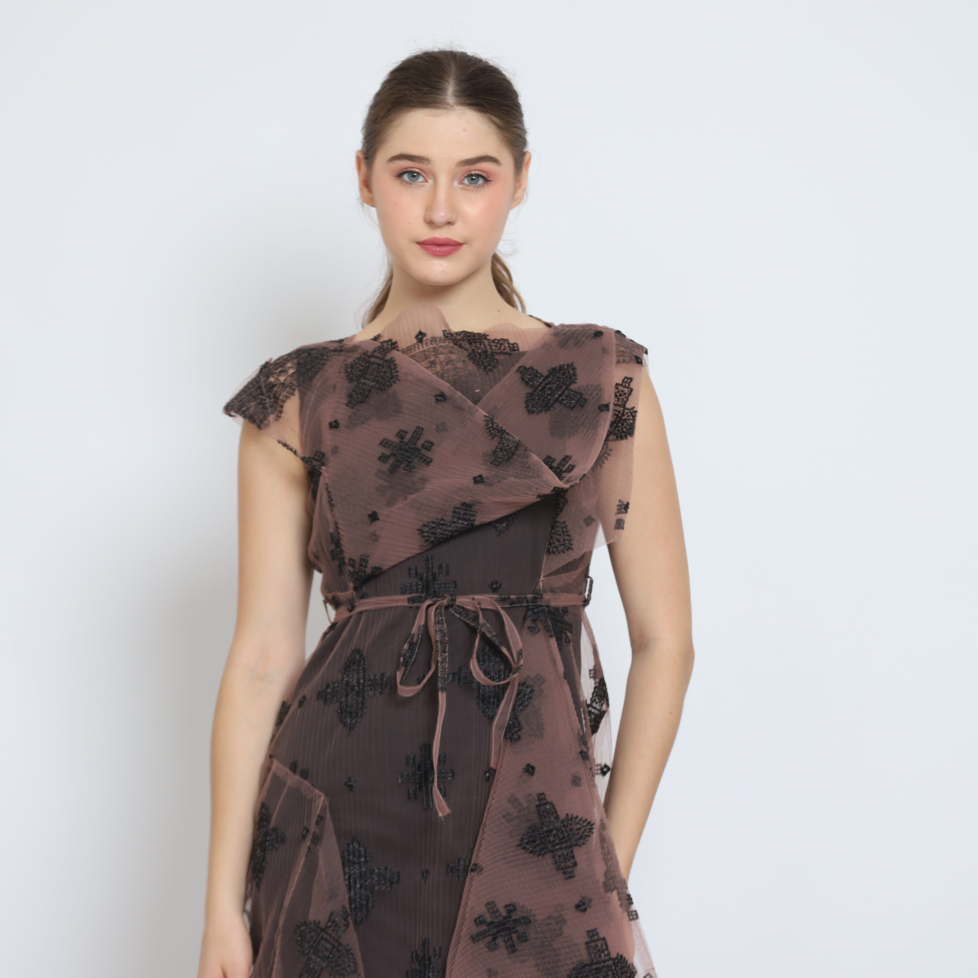 Bloom et Champs Dress Sumba Ethnic Embroidered