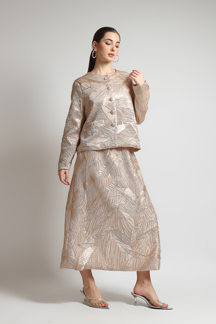 Bloom et Champs Set Pleats Embossed Blazer and Long Skirt