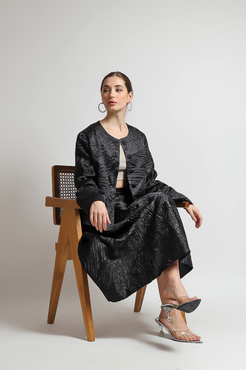 Bloom et Champs Embossed Pleats Skirt/Blazer Pleats in Black