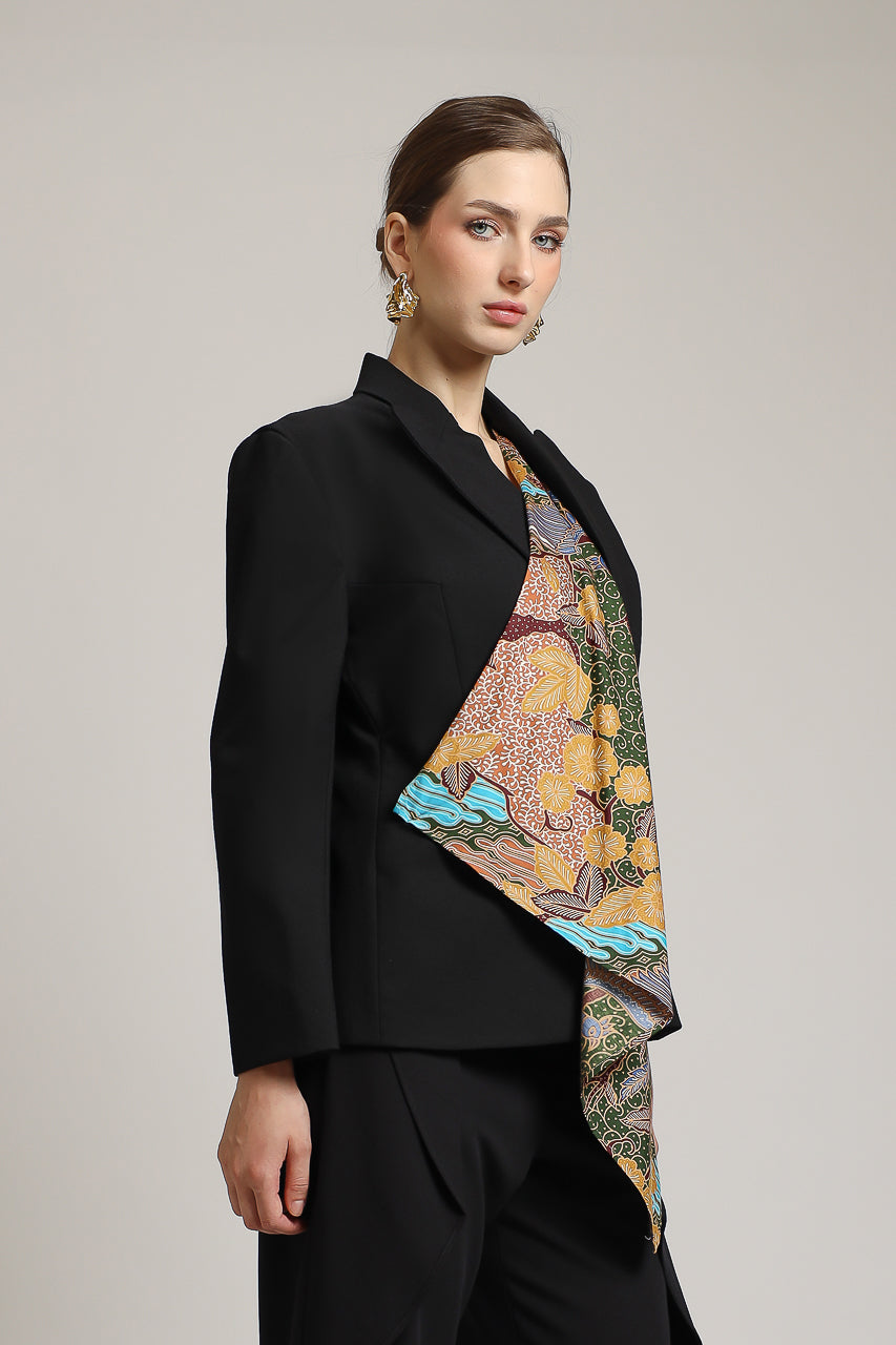 Bloom et Champs Batik Suit Assymetrical Blazer