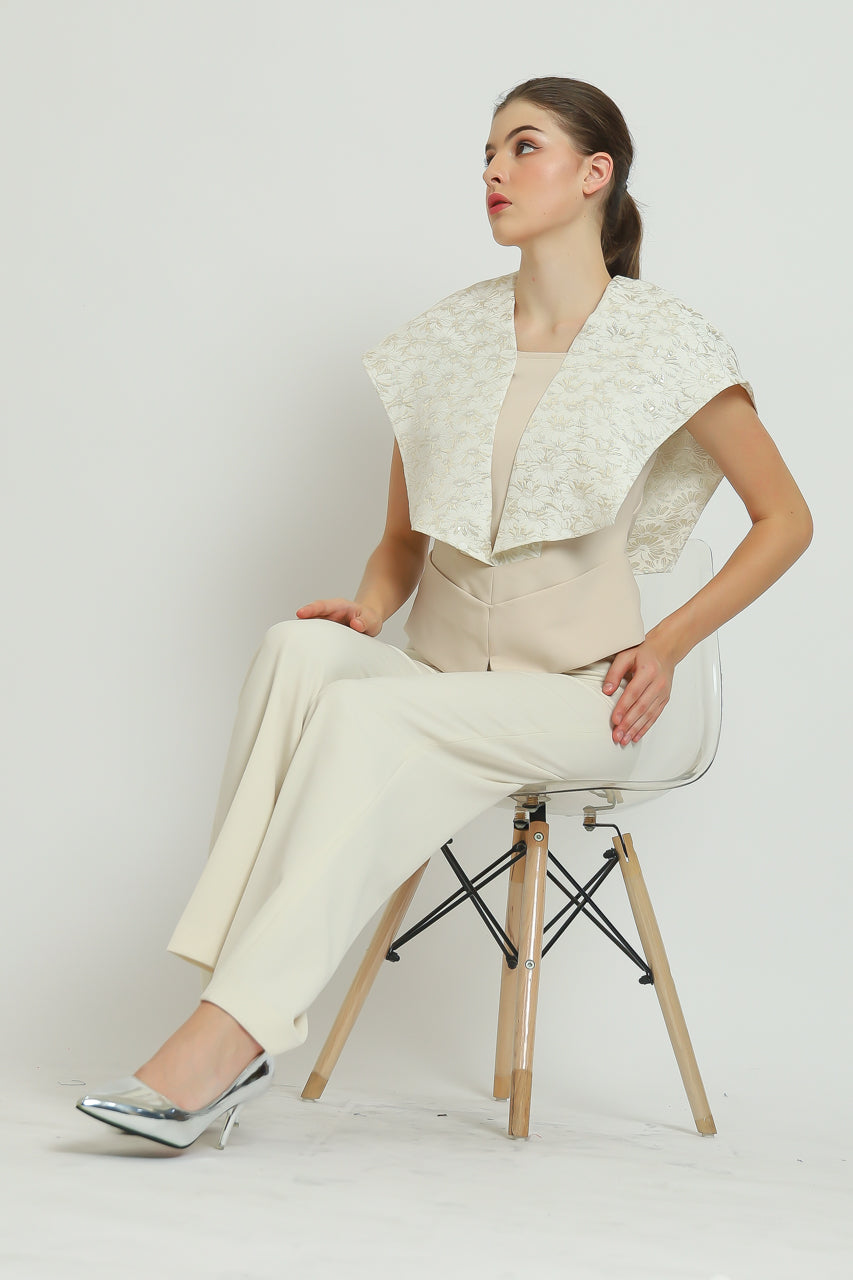 Bloom et Champs Top Lawar Emas