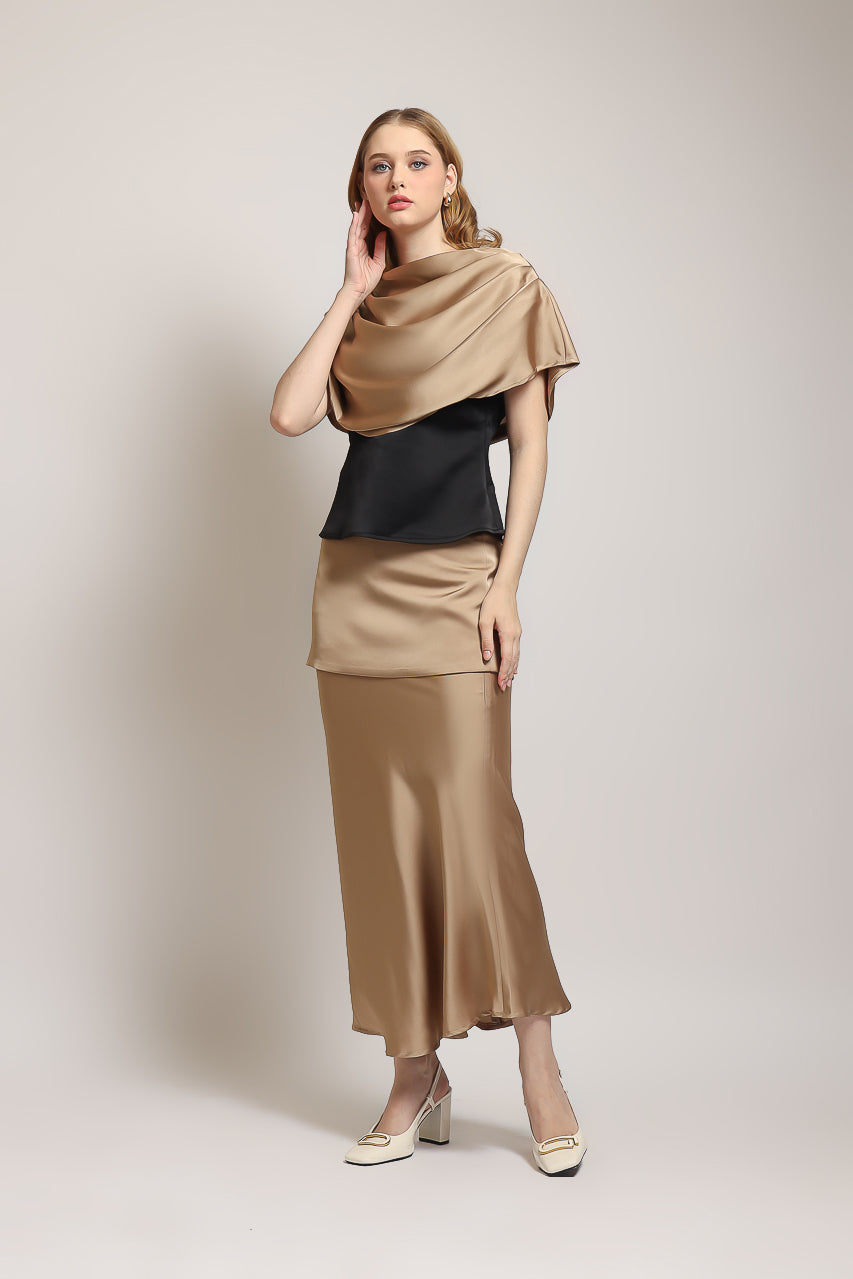 Bloom Top Kerah Ploi/Rok Saten Obi