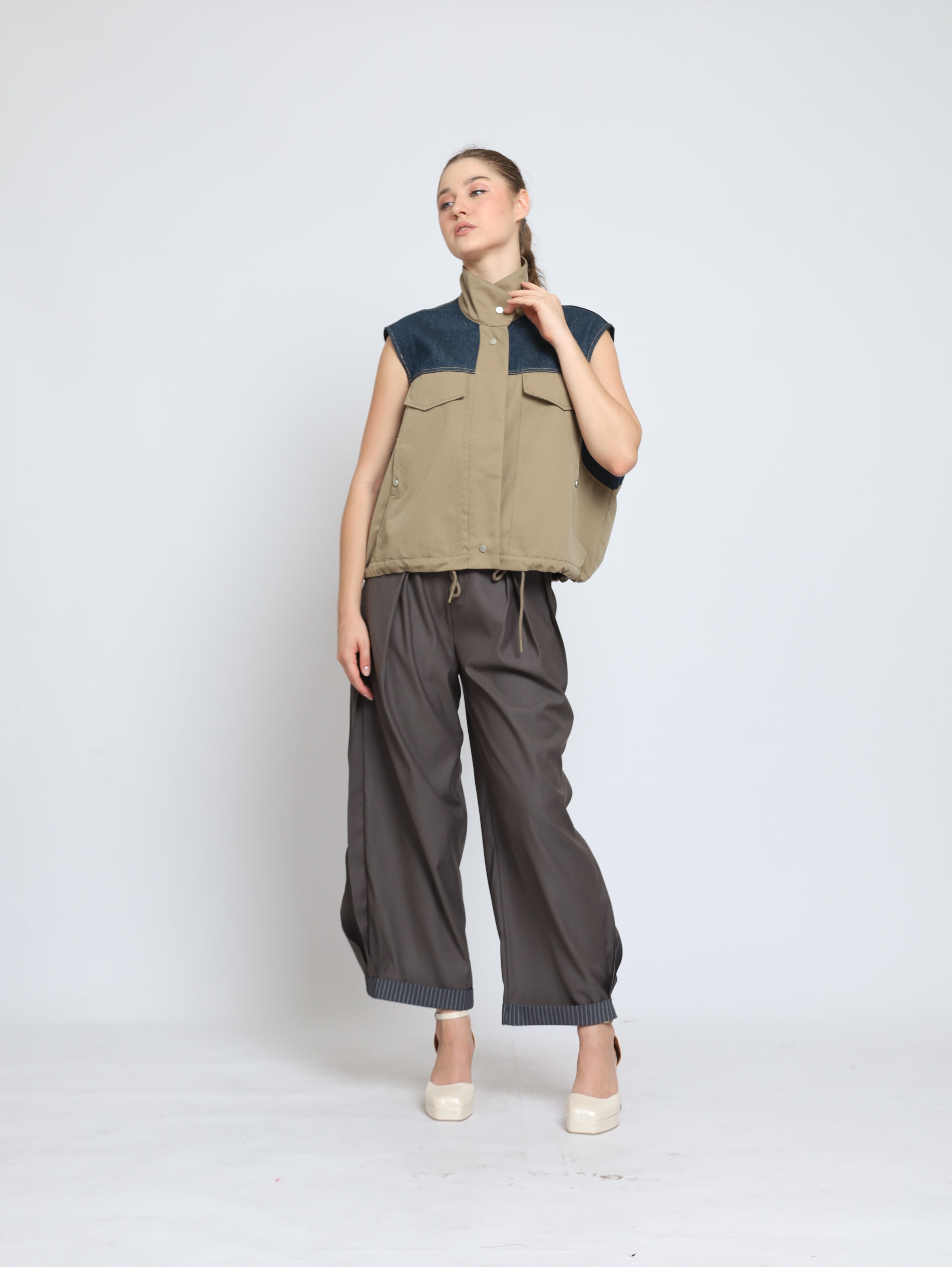 Bloom et Cotton Sleeveless Block Denim Jacket