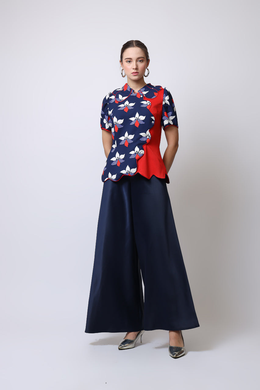 Bloom et Champs Sakura Scalloped Blouse/ Flare Saten Pants in Navy