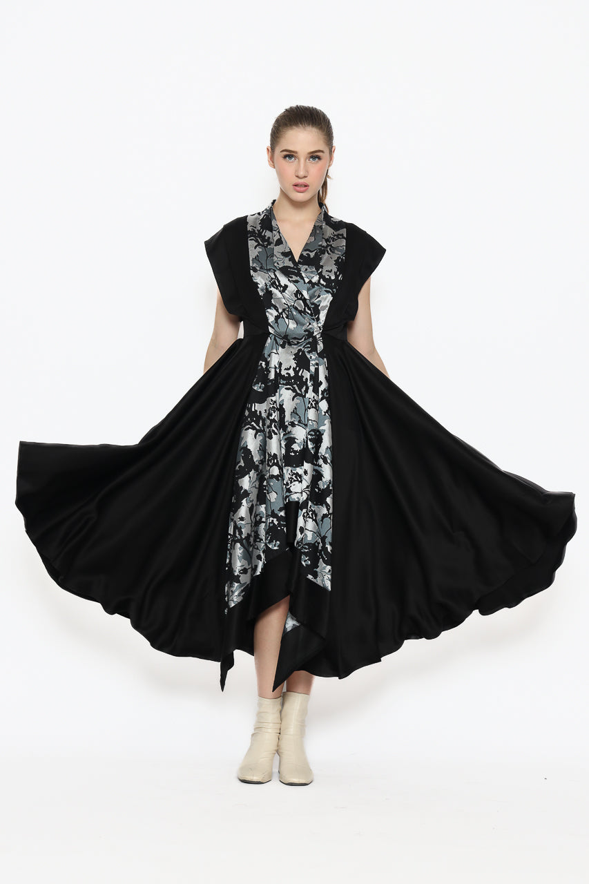 Bloom et Champs Dress Bunga Silver