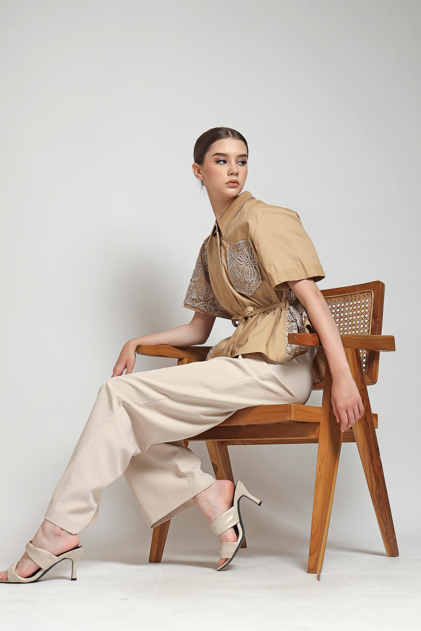 Bloom et Champs Mocha Lace Shirt