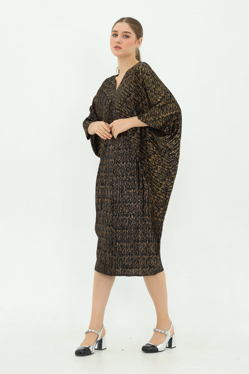 Bloom Pleats Dress Emas