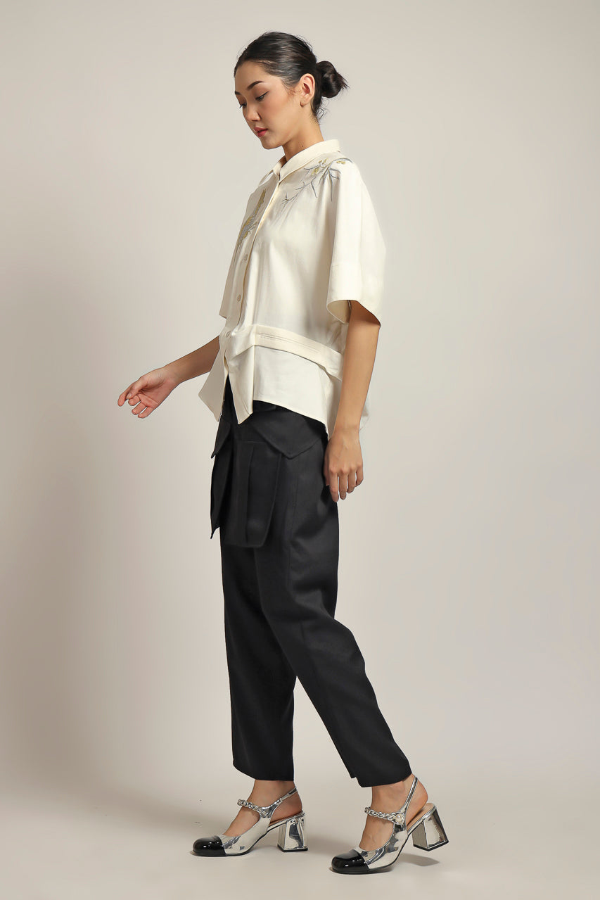 Bloom et Champs Kemeja Bordir Cacatu