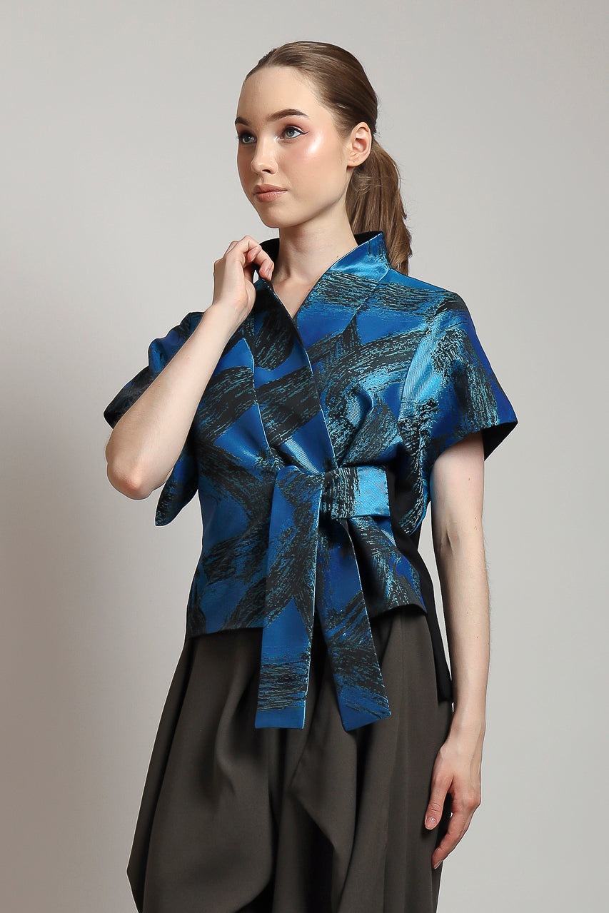 Bloom et Champs Kimono Pita in Tosca Jacquard/ Grey Assymetrical Pants