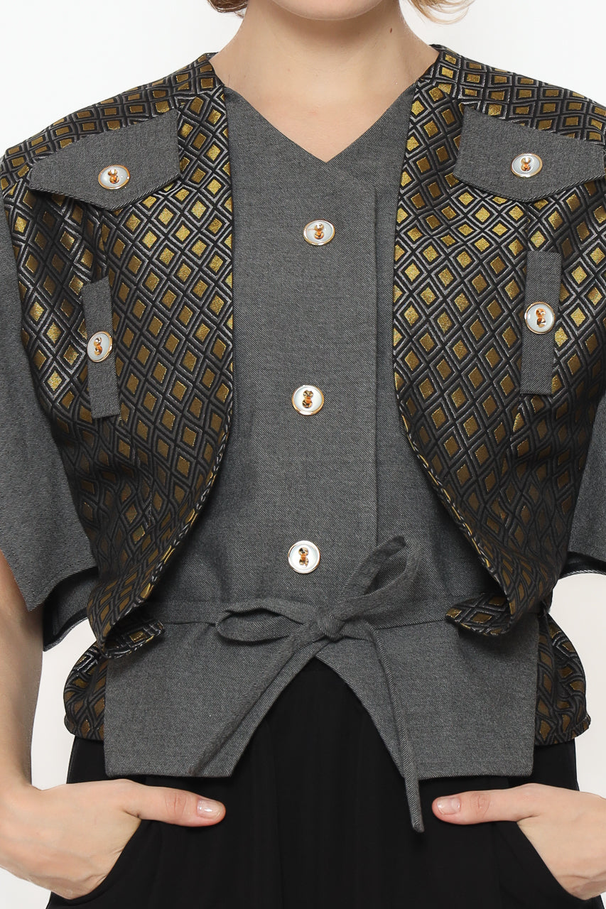 Bloom et Champs Batwing Top in Gold