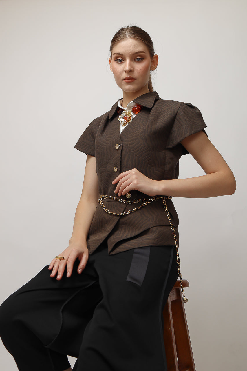 Bloom et Champs Caramel Collar CC Blouse