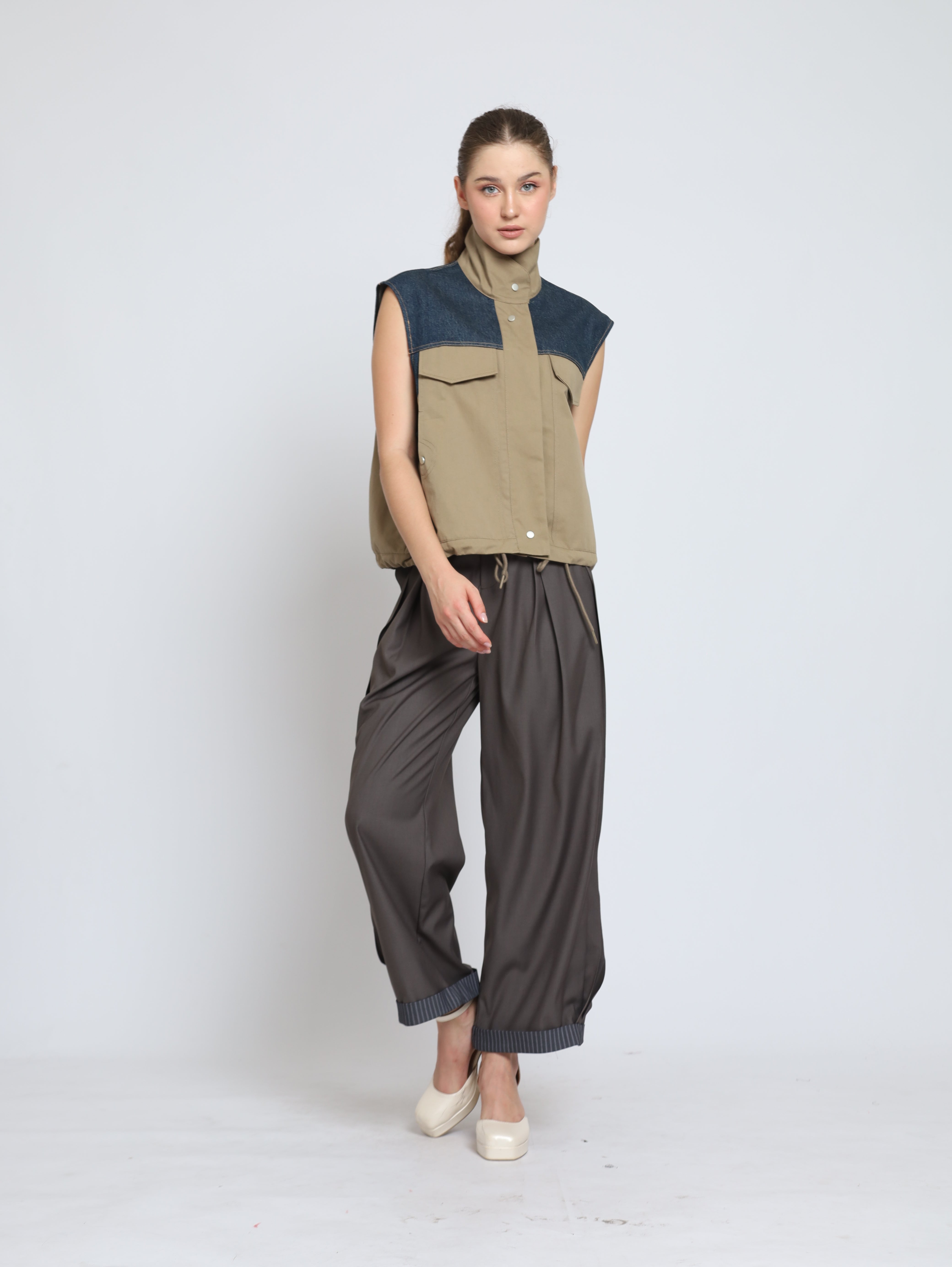 Bloom et Cotton Sleeveless Block Denim Jacket