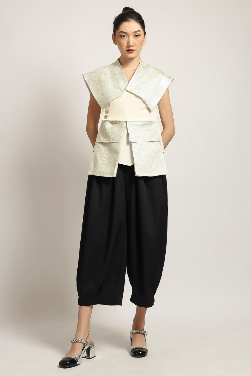 Bloom et Champs Top Selah Silver/AKIRA Pants