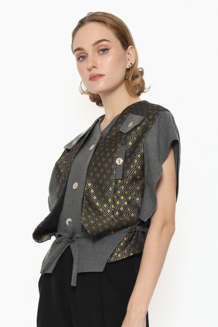 Bloom et Champs Batwing Top in Gold