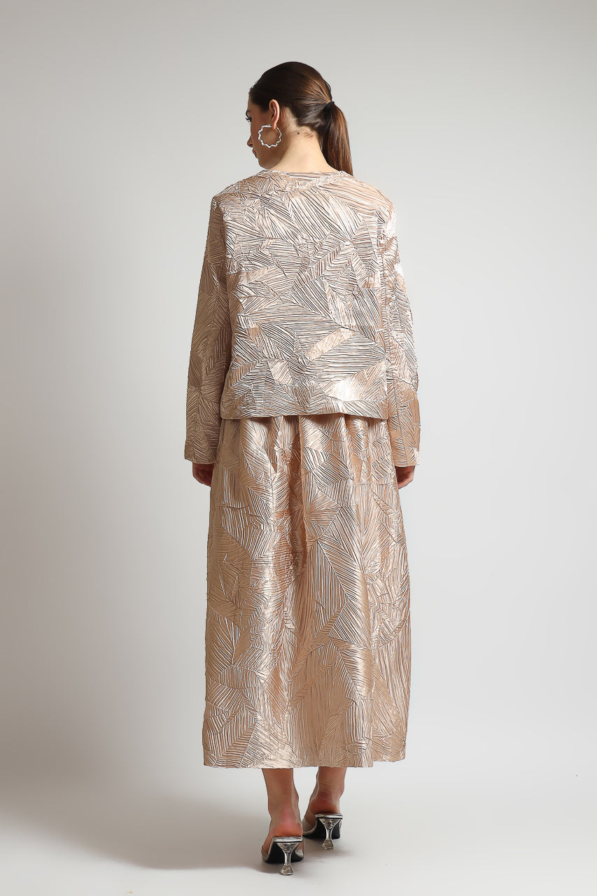 Bloom et Champs Set Pleats Embossed Blazer and Long Skirt