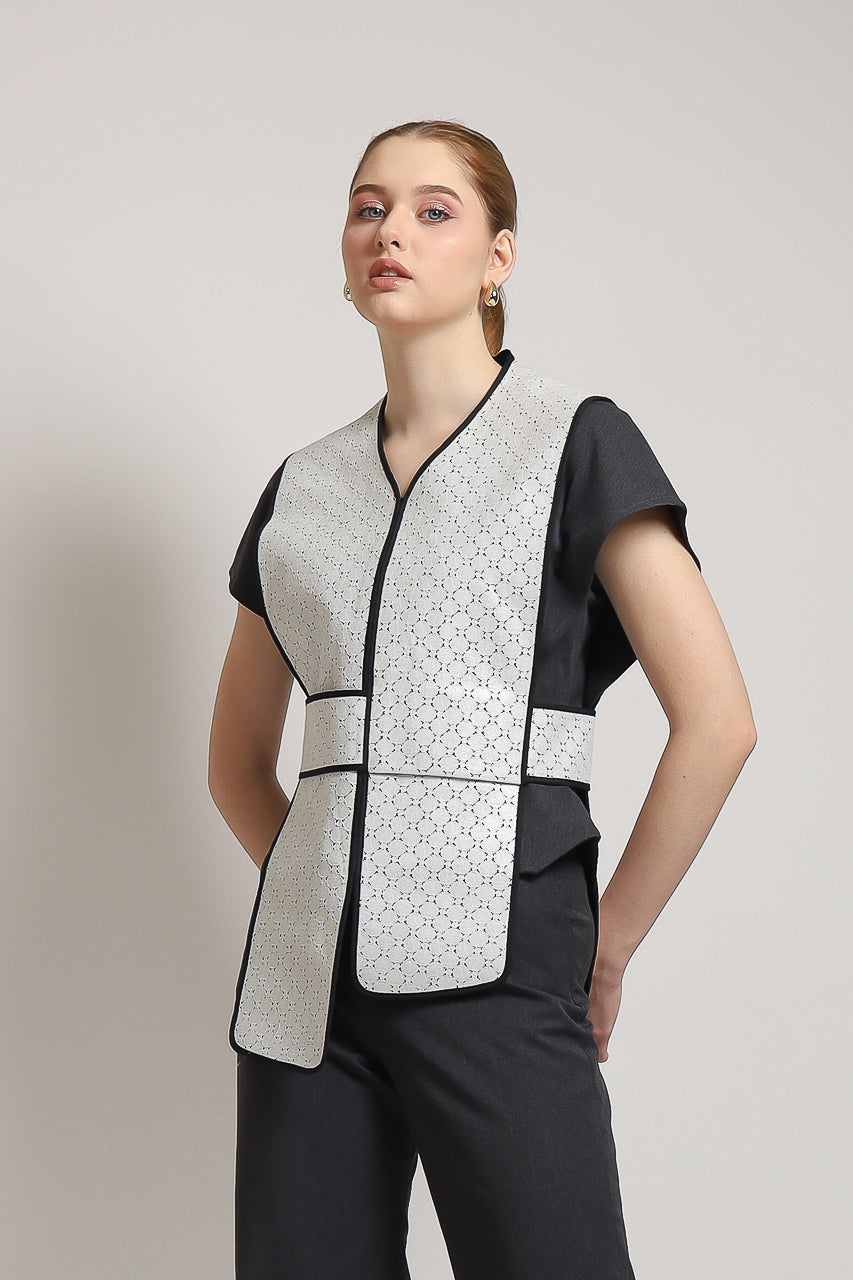 Bloom et Champs Salem List Blouse / DT Pants Grey