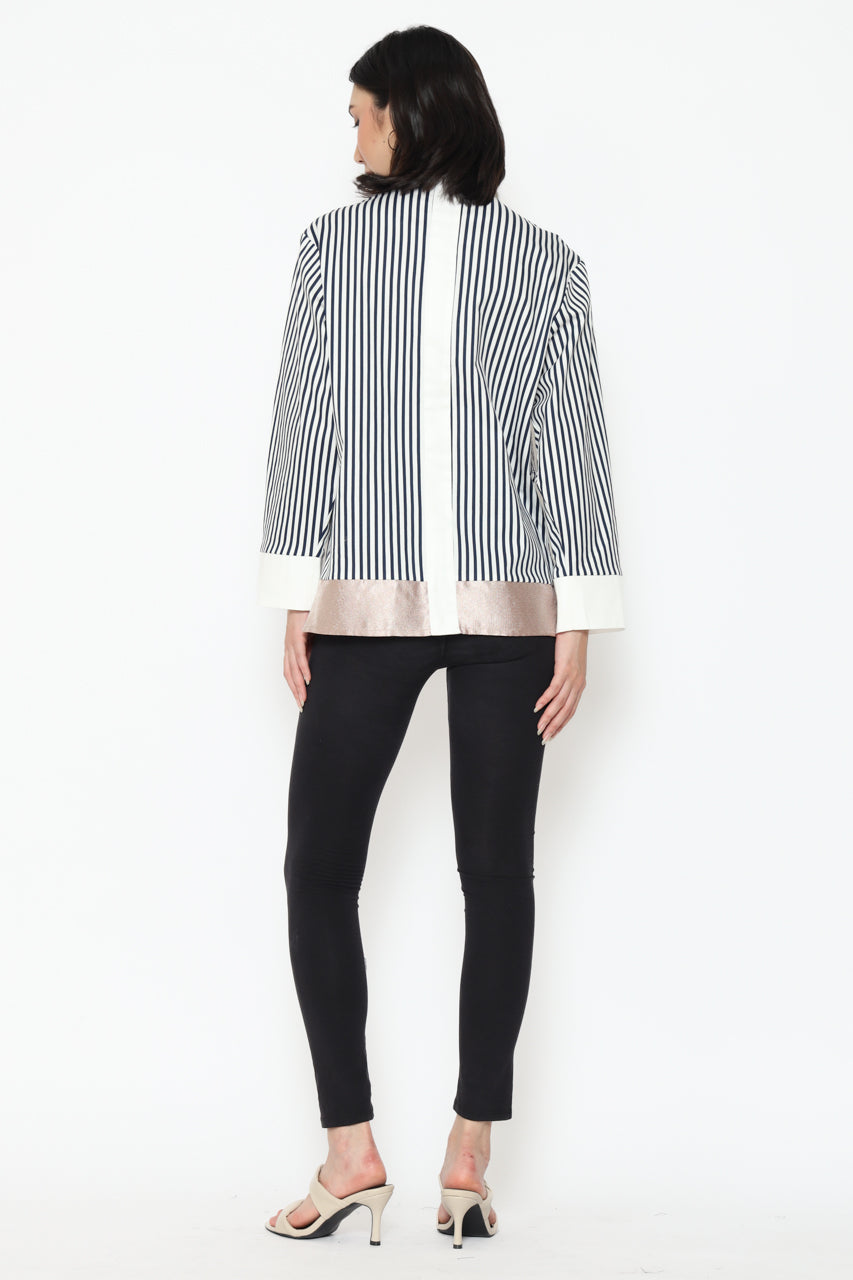 Bloom et Champs Kemeja Tile Sakura