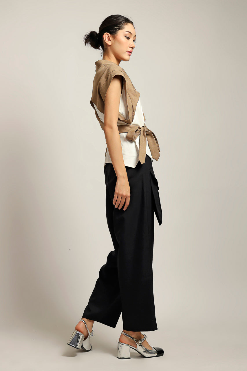 Bloom et Champs Mocha Lapel Top